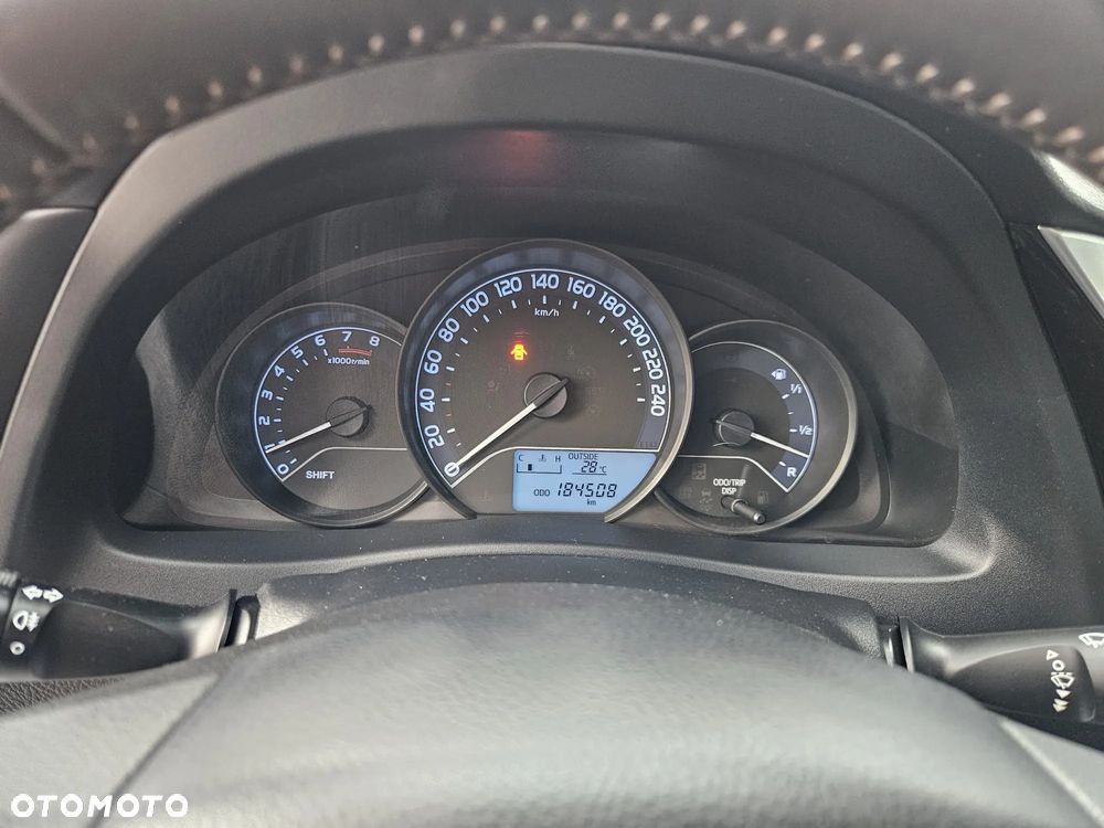 Toyota Auris 1.6 Premium - 24