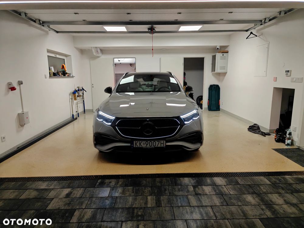 Mercedes-Benz Klasa E - 9