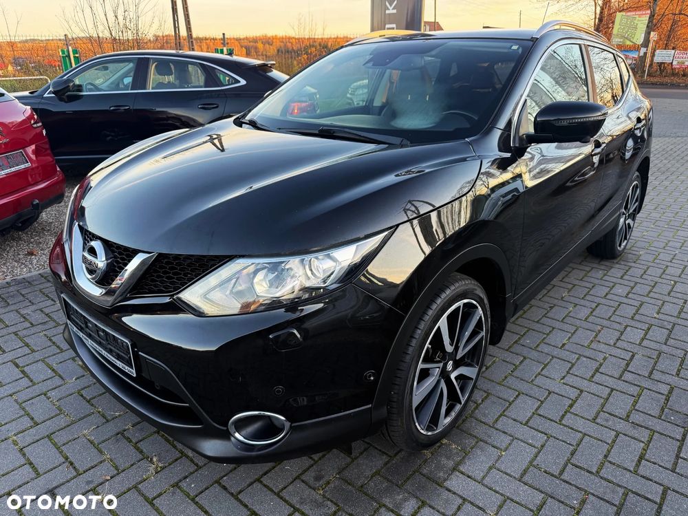 Nissan Qashqai 1.6 DIG-T TEKNA+ - 1