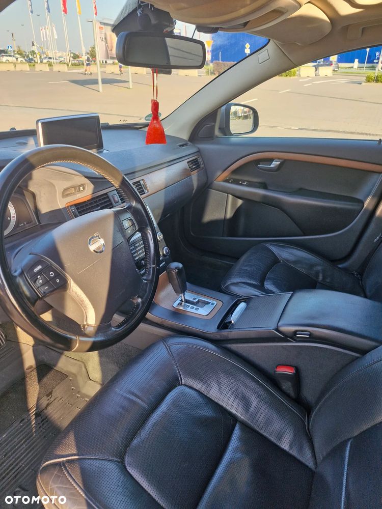 Volvo V70 D5 Summum - 12