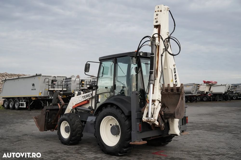 Terex 880 ELITE / BULDOEXCAVATOR / 2.500 ORE / SET CUPĂ - 8