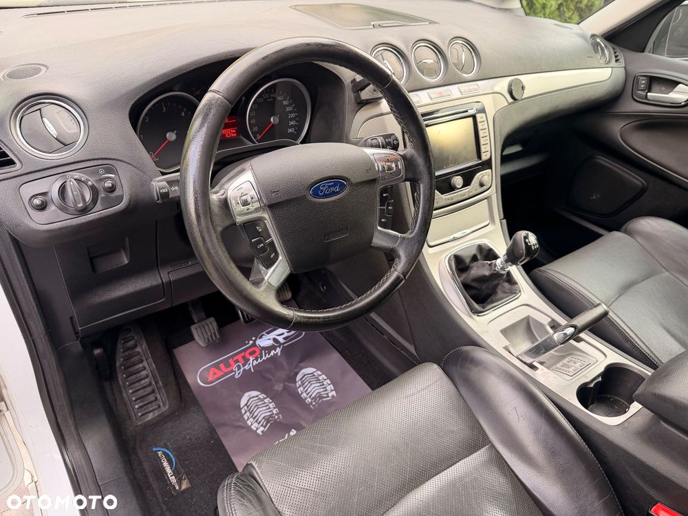 Ford S-Max 2.0 TDCi Titanium - 17