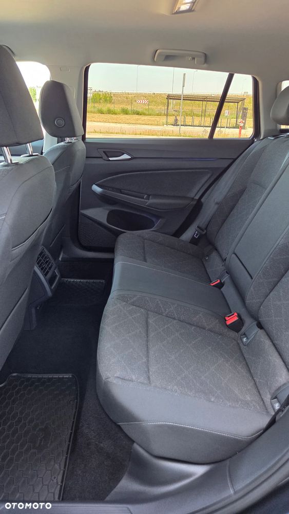Volkswagen Golf 1.5 eTSI Life DSG - 22