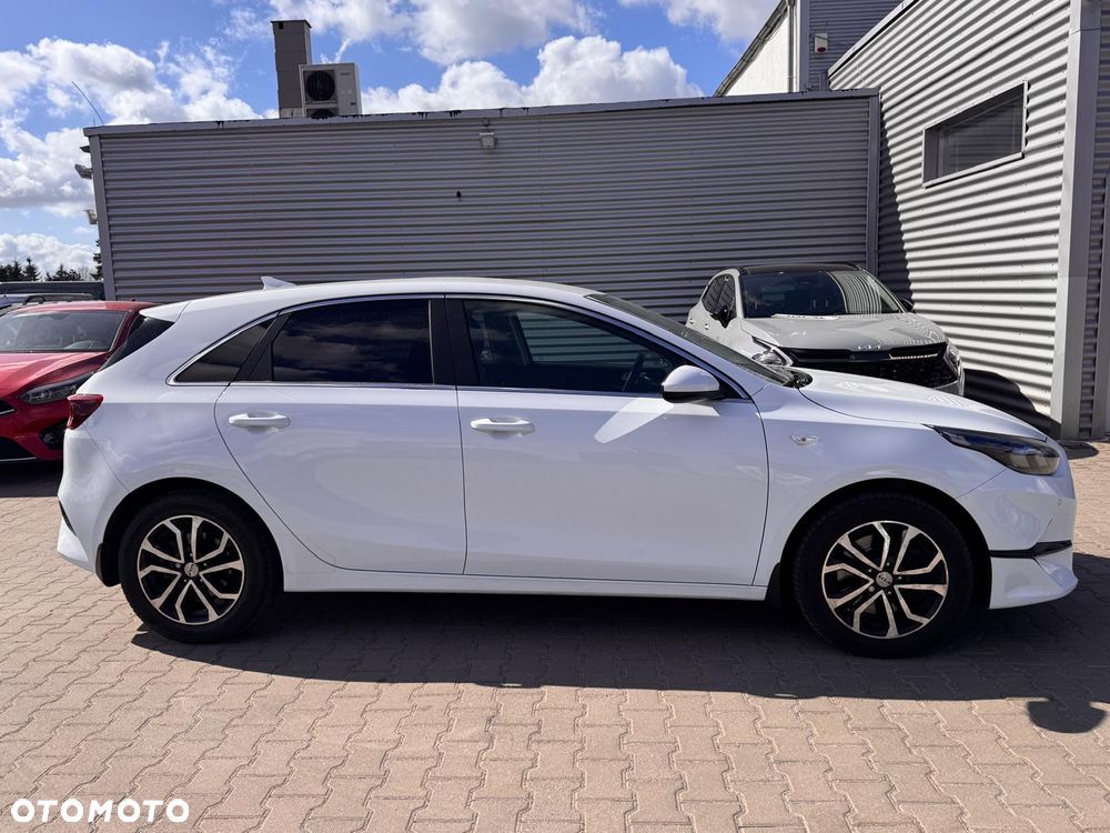 Kia Ceed 1.5 T-GDI M - 17