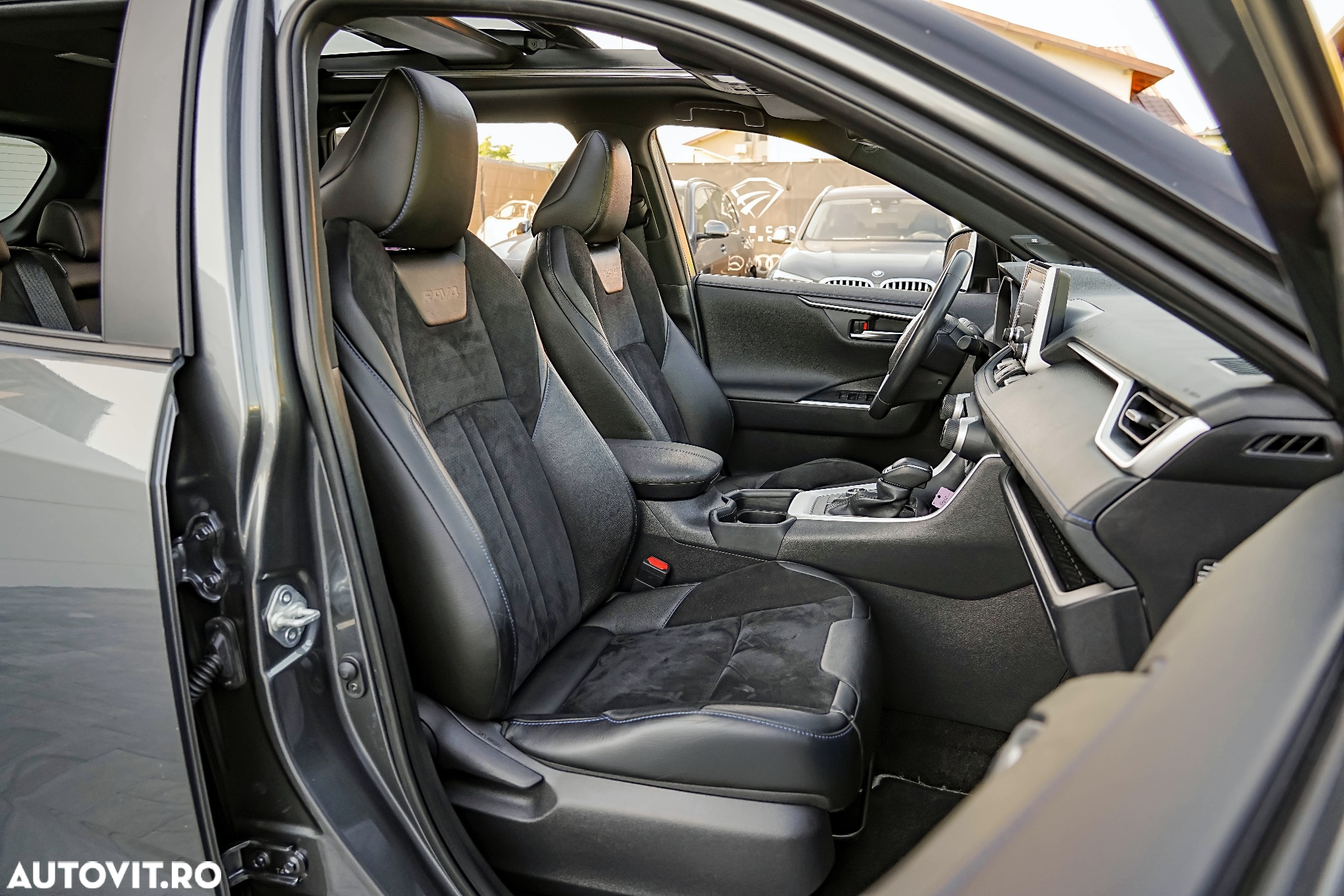 Toyota RAV4 2.5 4x4 Hybrid Black Edition - 7