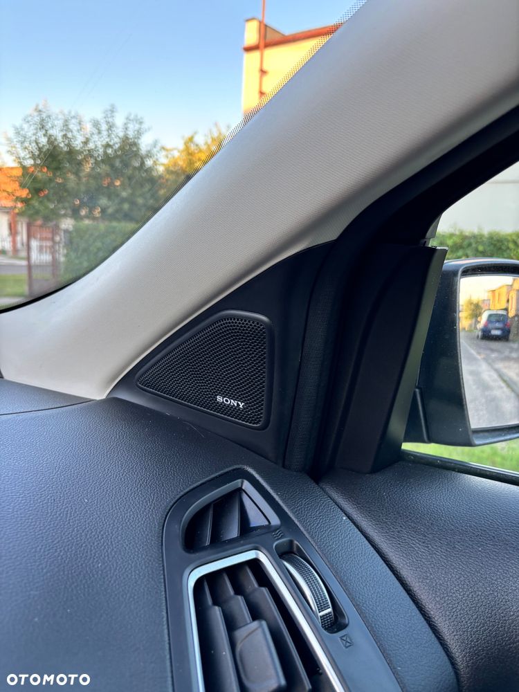 Ford Kuga 1.5 TDCi 2x4 Titanium - 15