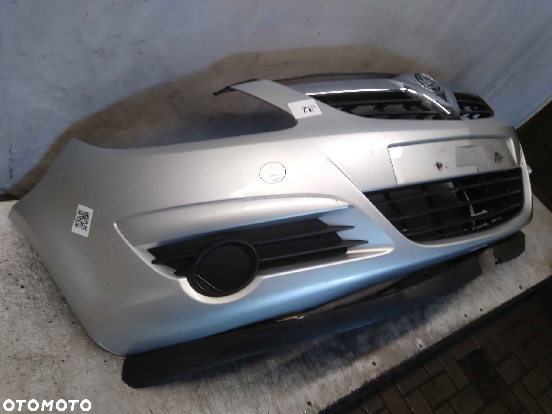 ^ ZDERZAK PRZÓD PRZEDNI OPEL CORSA D Z157 SREBRNY - 2