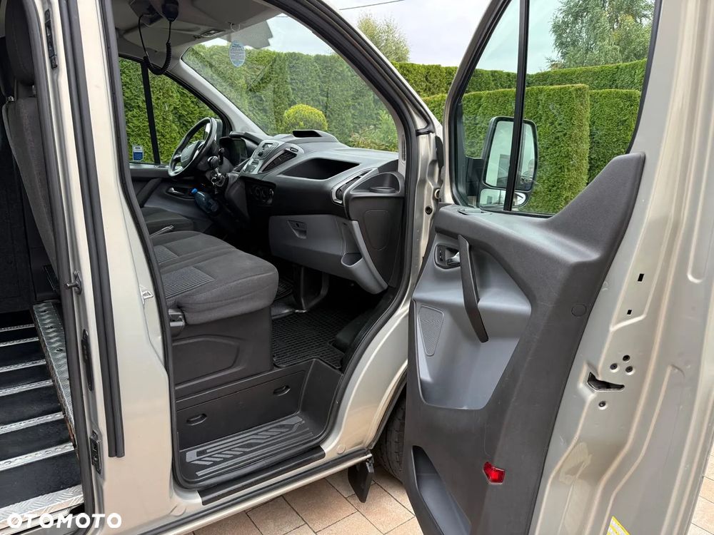 Ford TRANSIT CUSTOM - 22