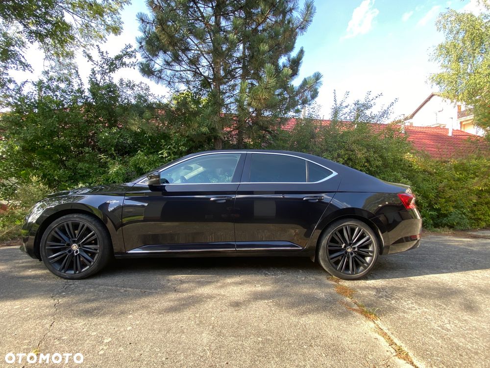 Skoda Superb 2022 photo 2