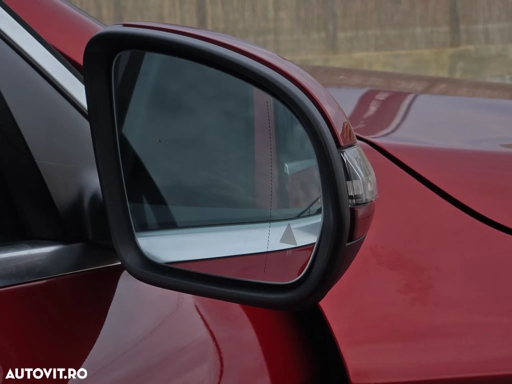 Mercedes-Benz GLC Coupe 250 4Matic 9G-TRONIC AMG Line - 35