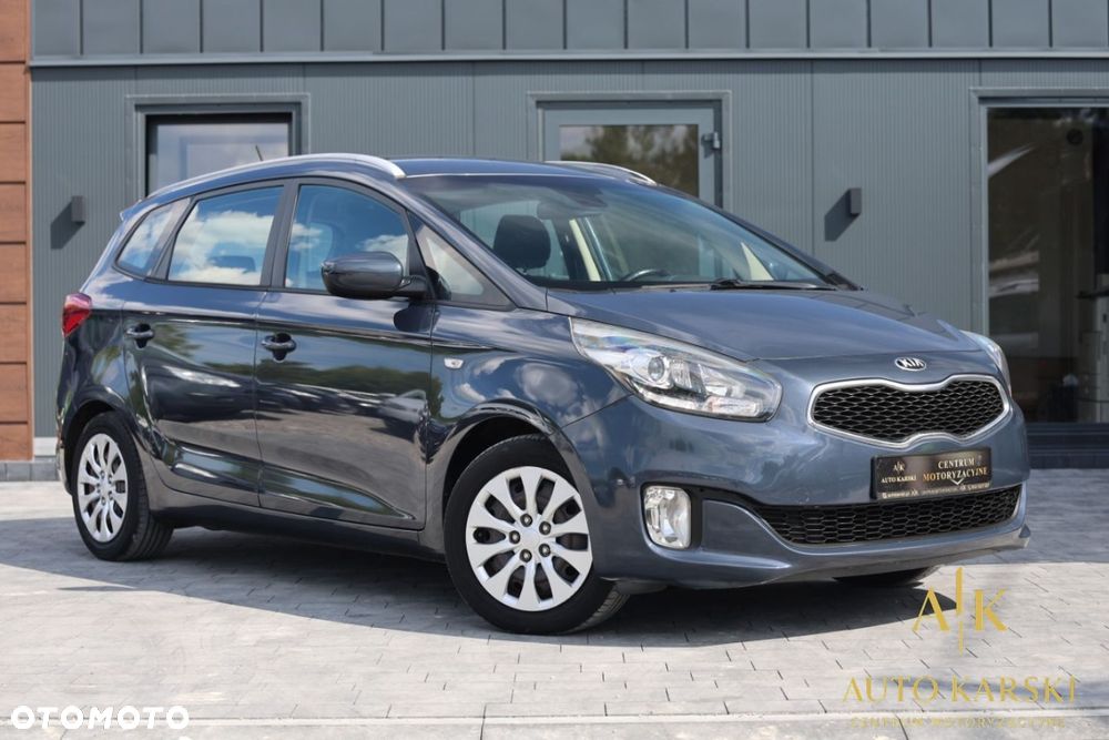 Kia Carens - 5
