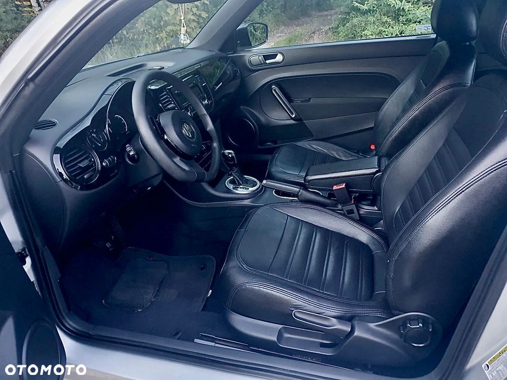 Volkswagen New Beetle - 7