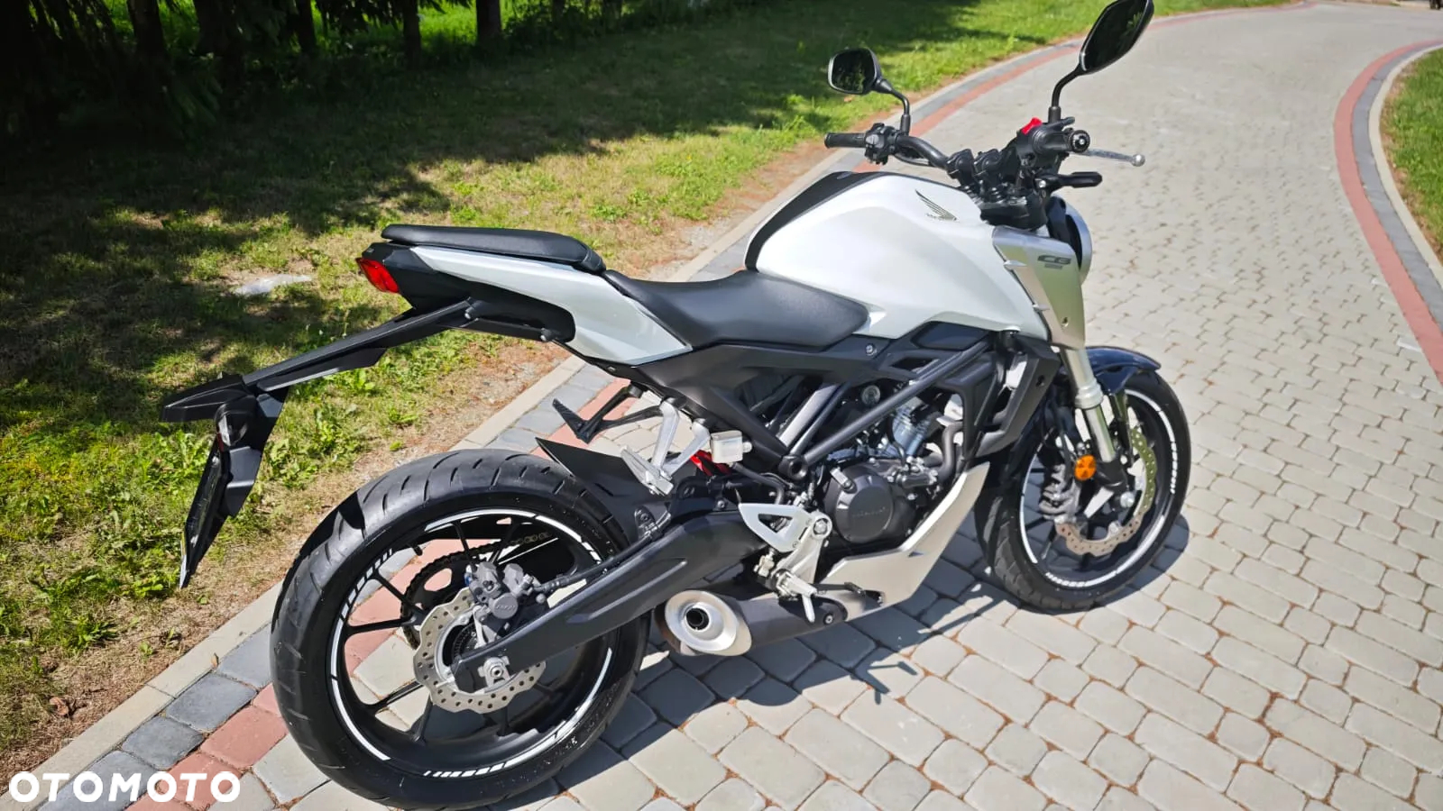 Honda CB - 4