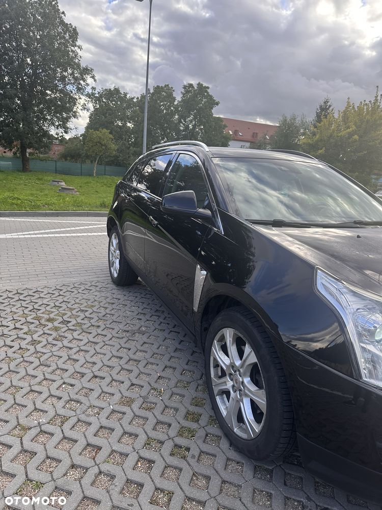 Cadillac SRX - 2