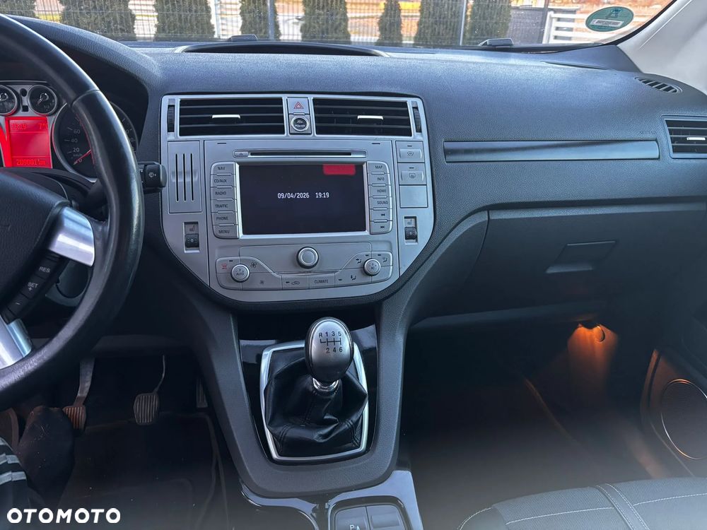 Ford Kuga 2.0 TDCi 4x4 Titanium - 11