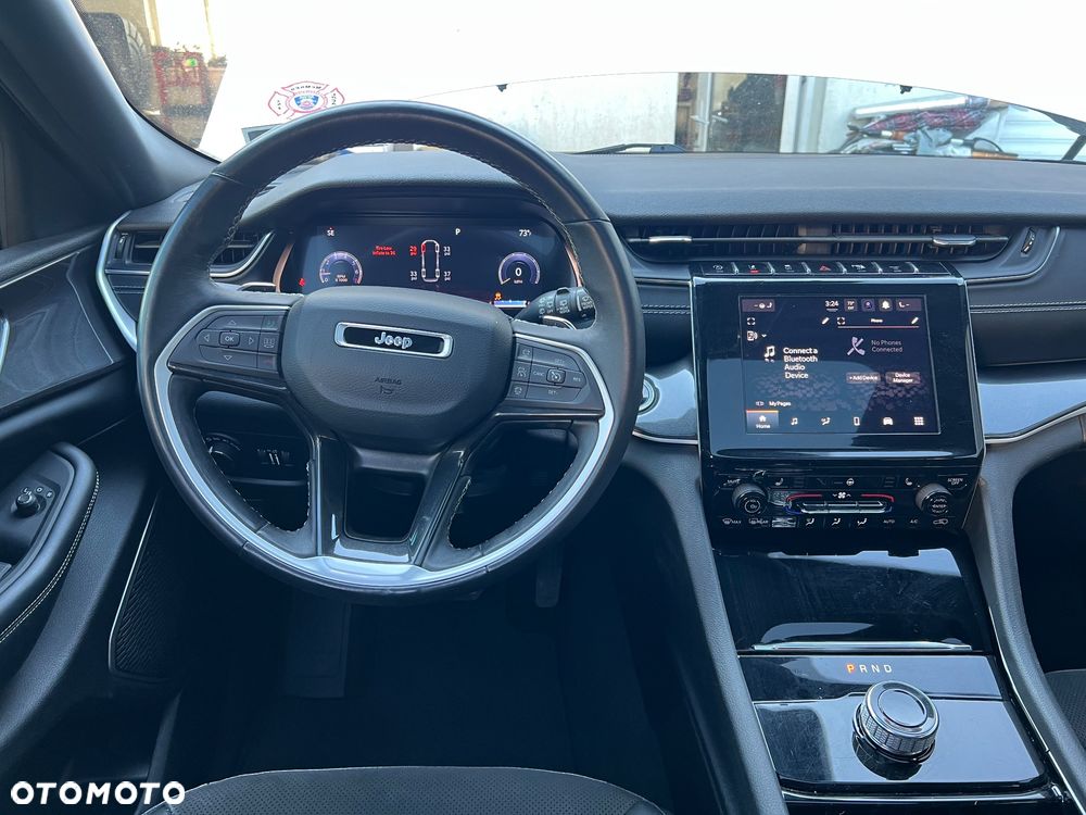 Jeep Grand Cherokee - 16