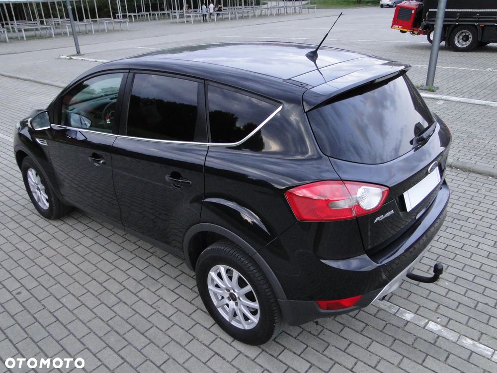 Ford Kuga 2.0 TDCi 4x4 Titanium - 23