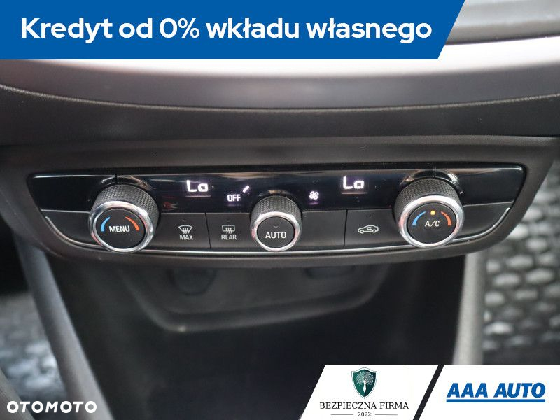 Opel Crossland X - 13