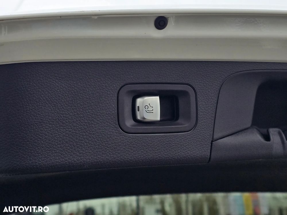 Mercedes-Benz GLC - 14