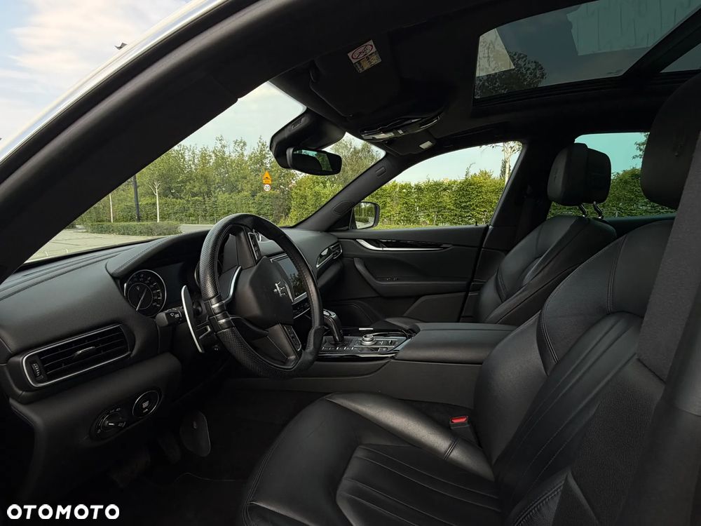 Maserati Levante Q4 - 8