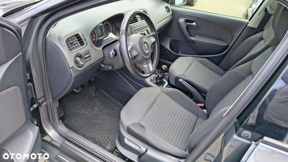 Volkswagen Polo - 10