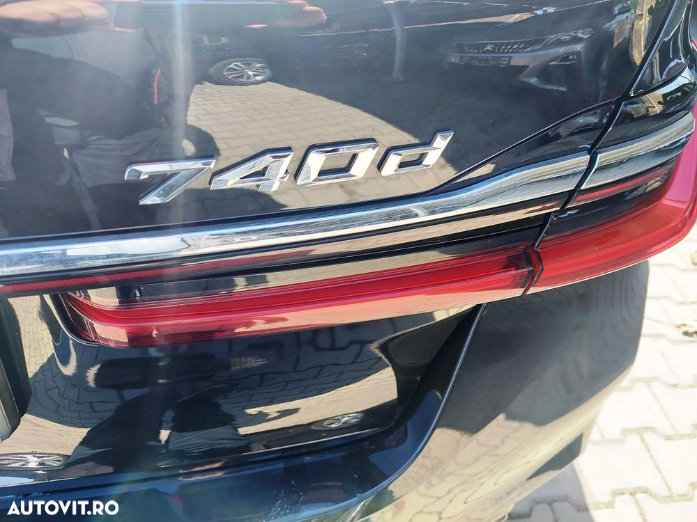 BMW Seria 7 740d xDrive - 31