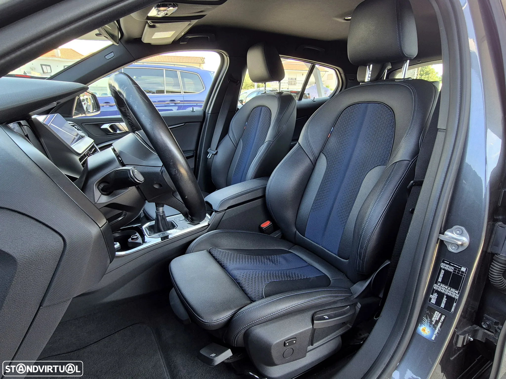BMW 116 d Pack Desportivo M - 6