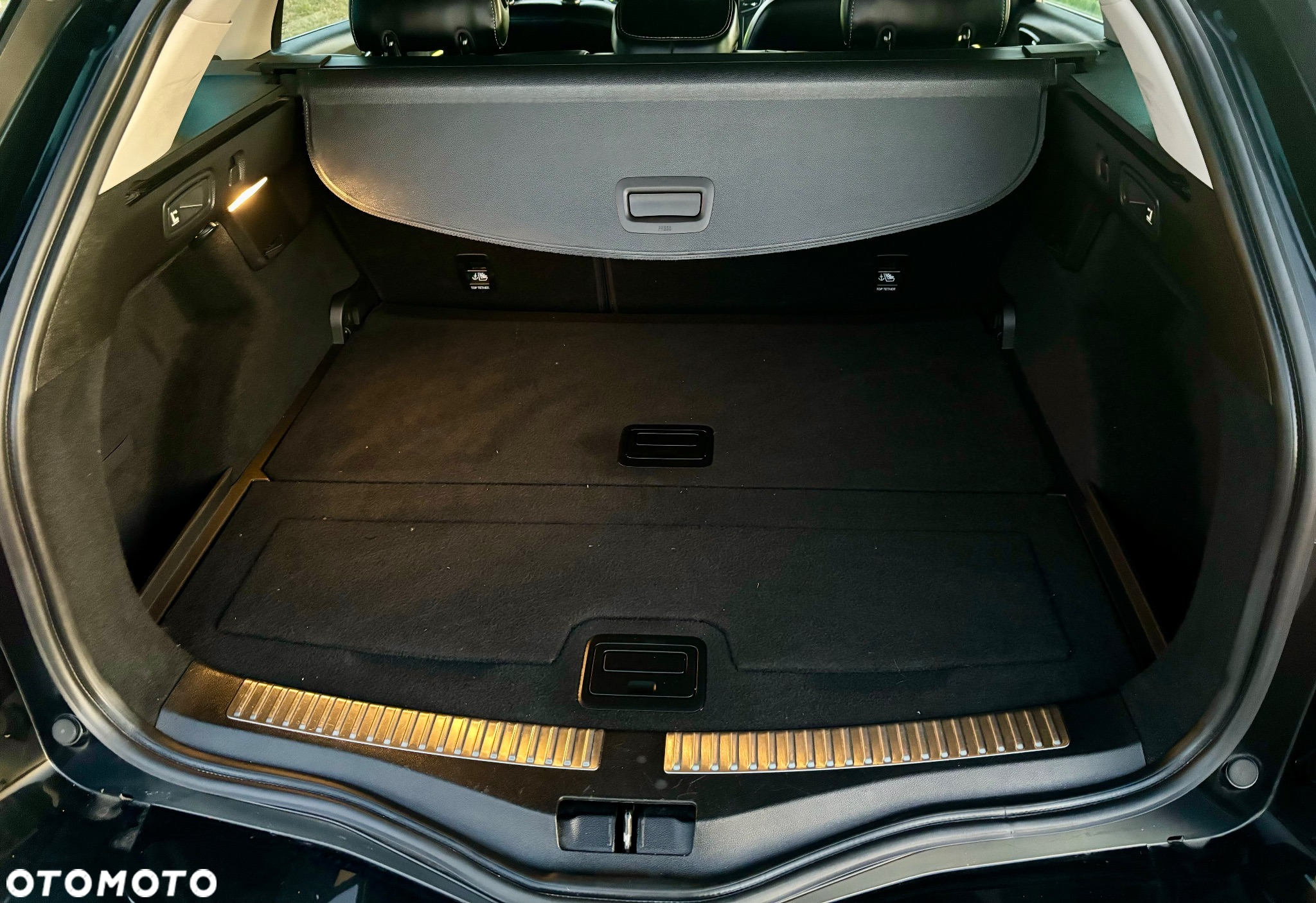 Renault Megane 1.5 dCi Limited EDC EU6 - 9