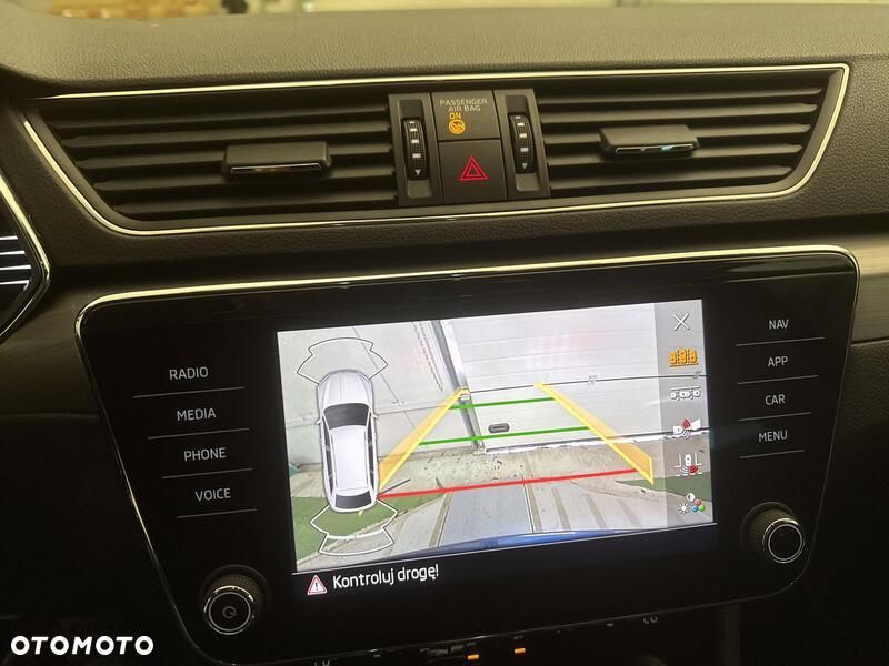 Skoda Superb 2.0 TDI SCR Style DSG - 16