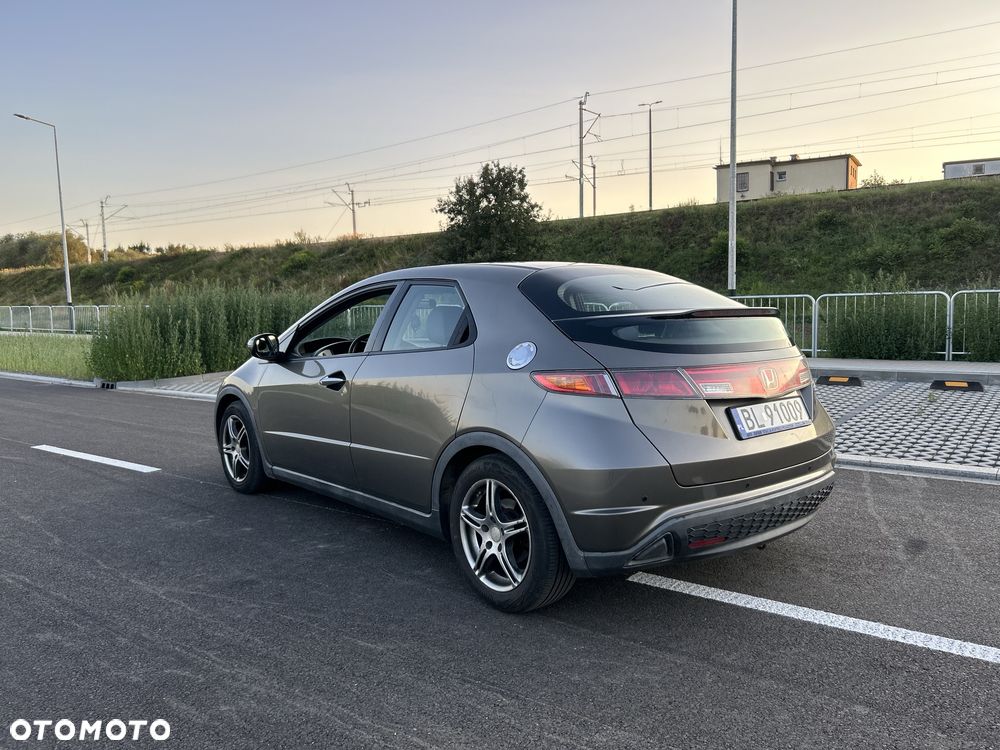 Honda Civic - 4