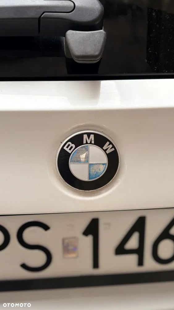 BMW Seria 3 318d Touring - 22