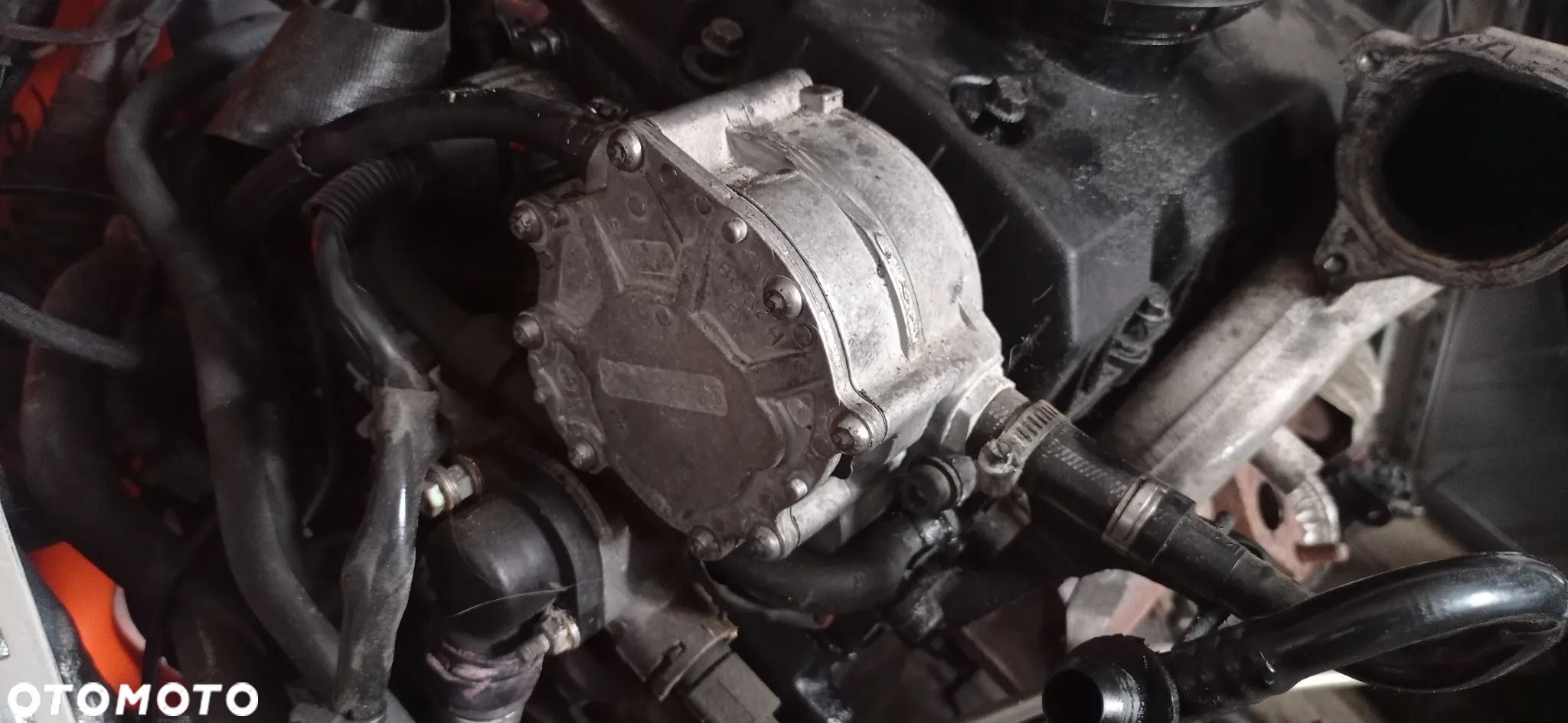 Audi A4 B6 B7  pompa vacum 038145209Q - 1
