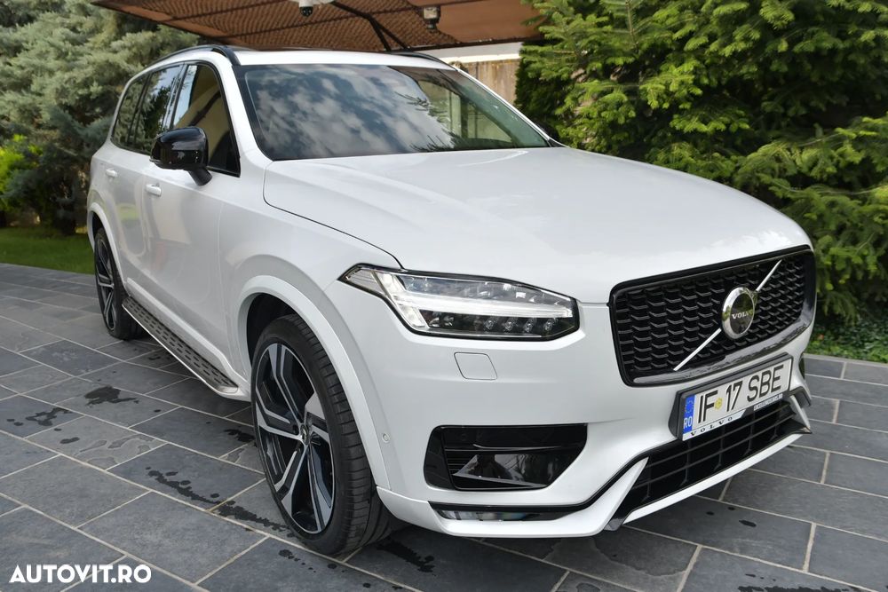 Volvo XC 90 B5 D AWD Ultimate Dark - 11