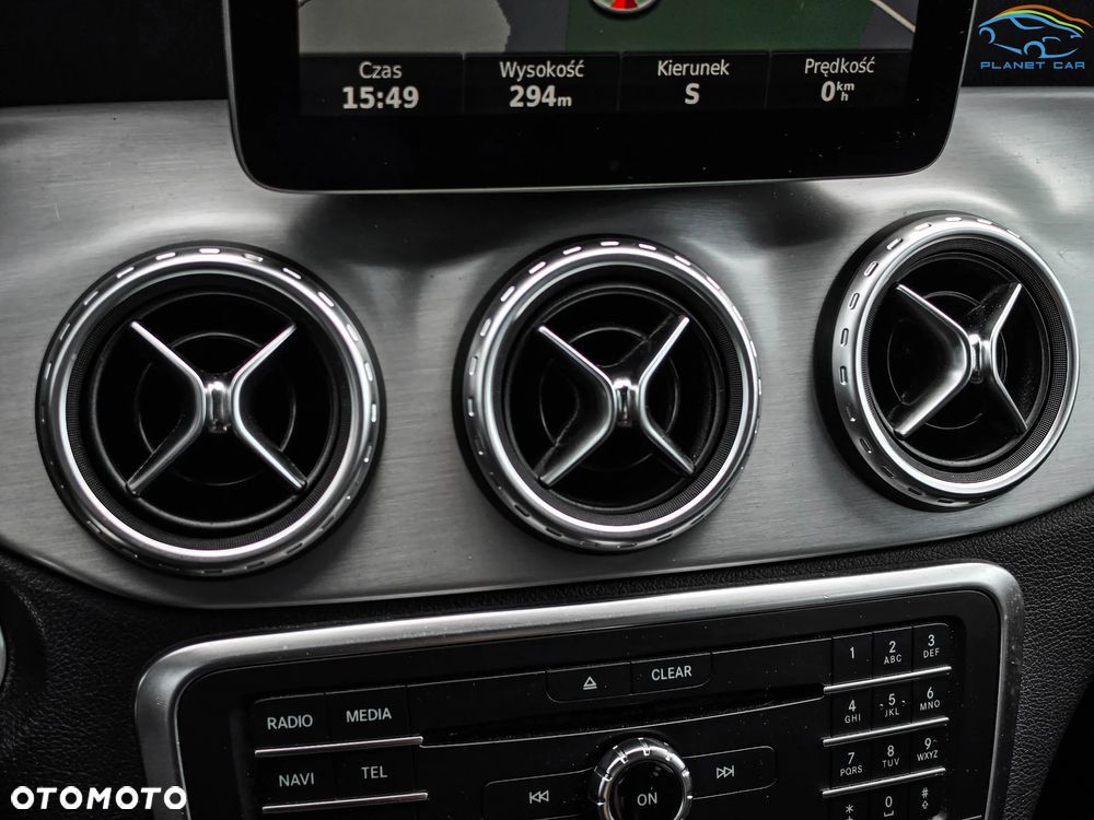 Mercedes-Benz GLA 220 d 4Matic 7G-DCT AMG Line - 34
