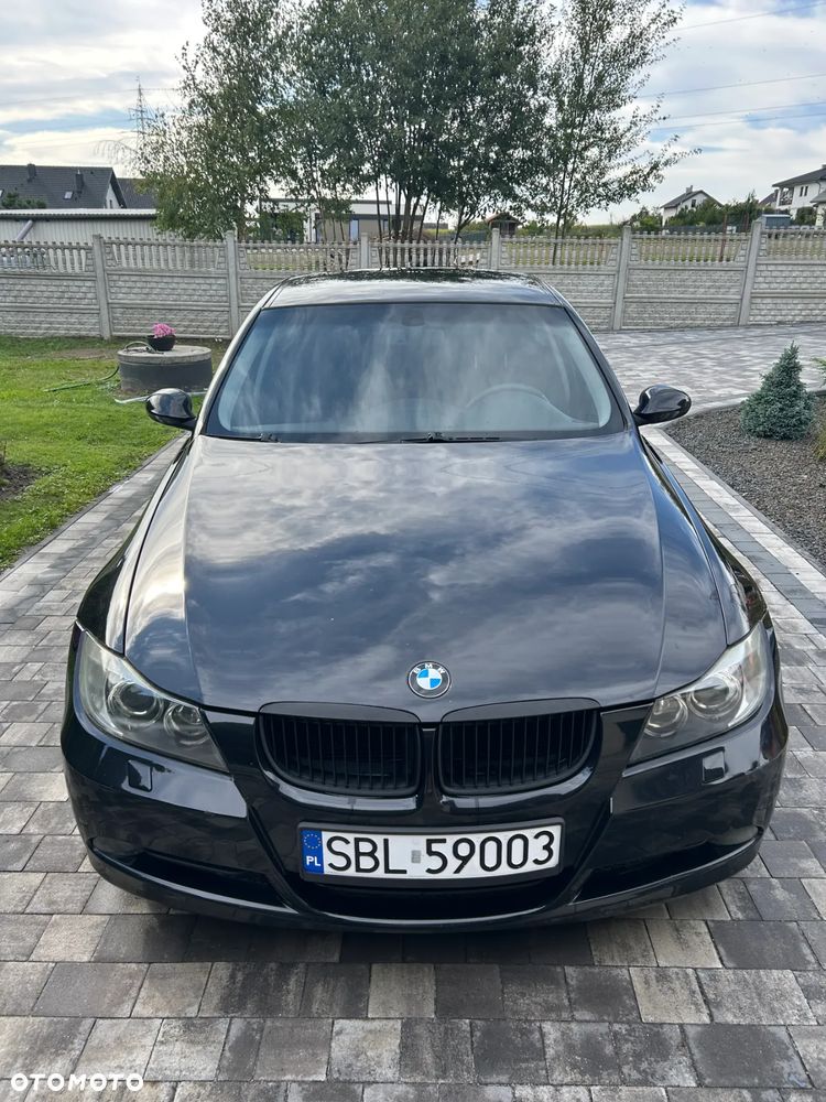 BMW Seria 3 318i Touring - 15