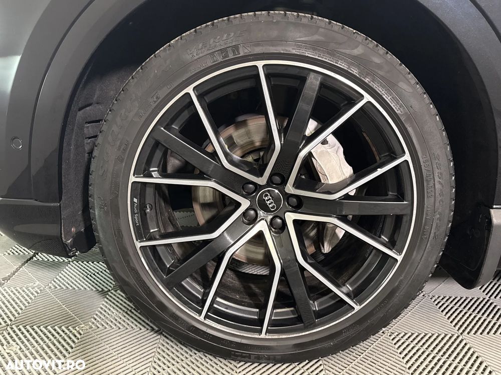 Audi Q8 - 14