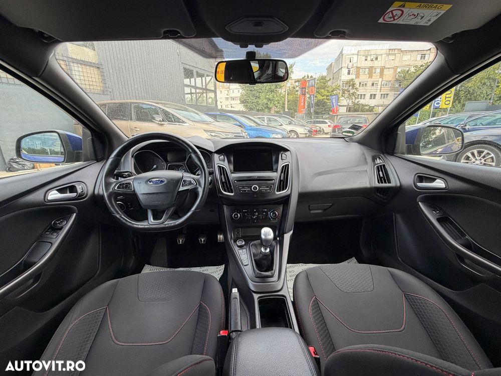 Ford Focus - 19