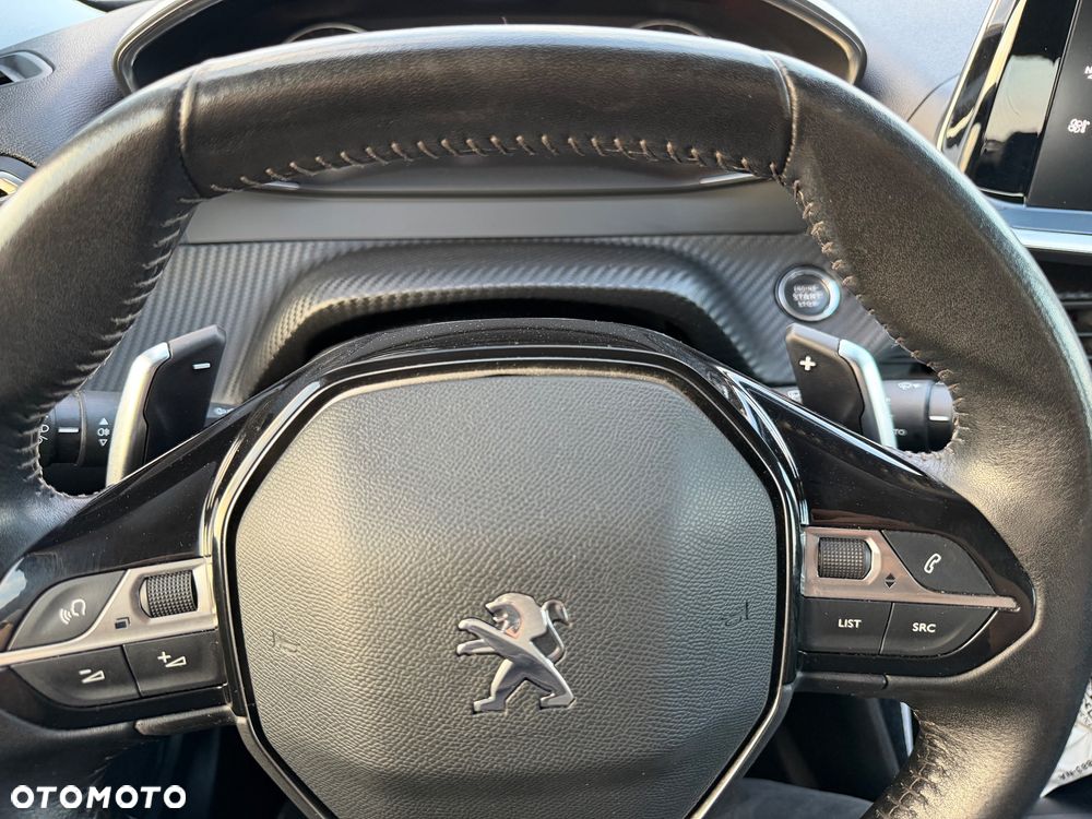 Peugeot 2008 1.2 PureTech Allure S&S EAT8 - 18