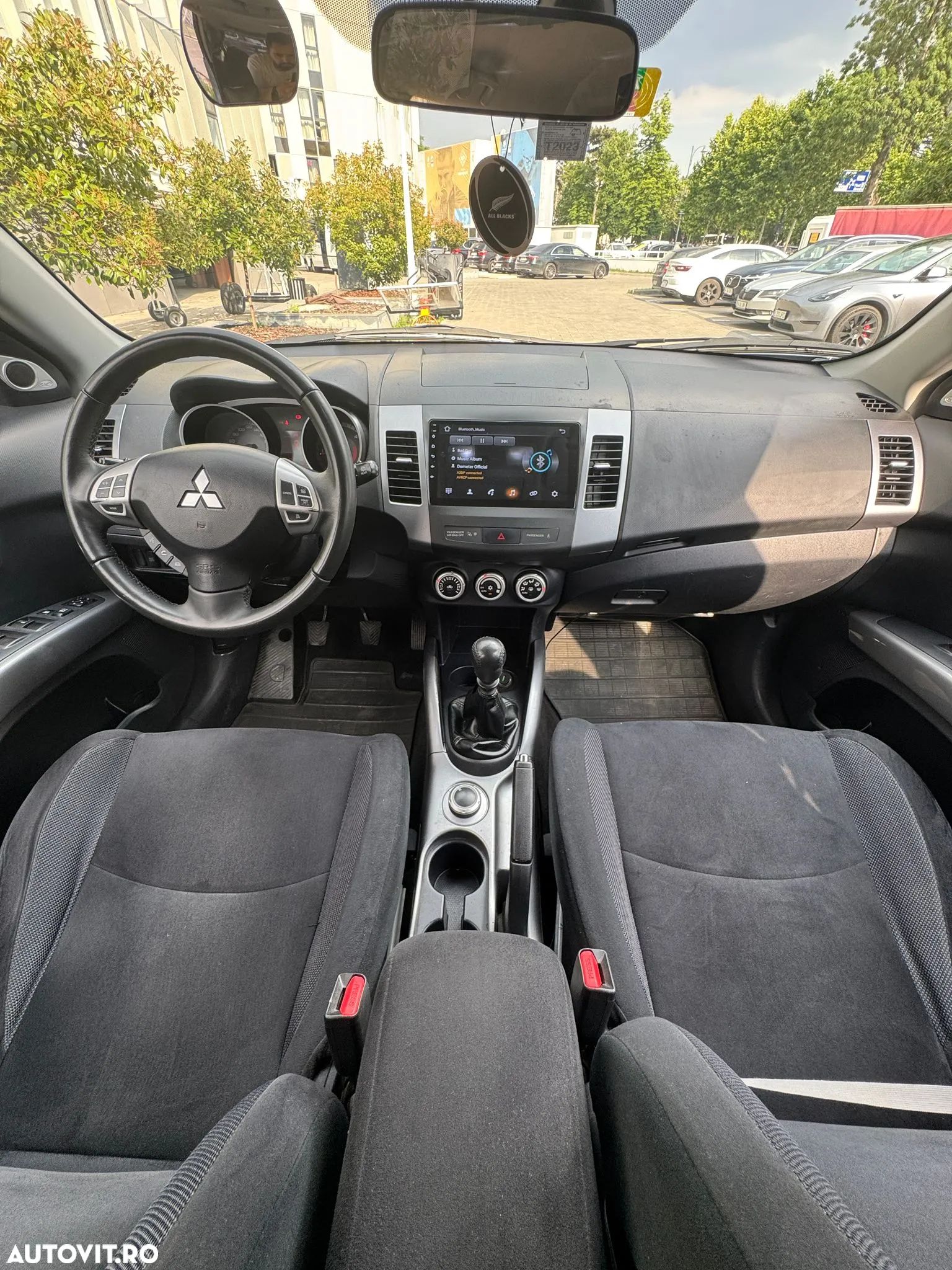 Mitsubishi Outlander 2.2 DI-D Instyle - 1