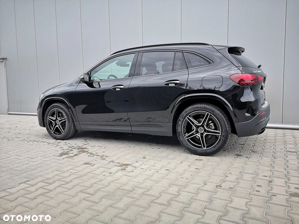 Mercedes-Benz GLA 200 d 4-Matic AMG Line - 8