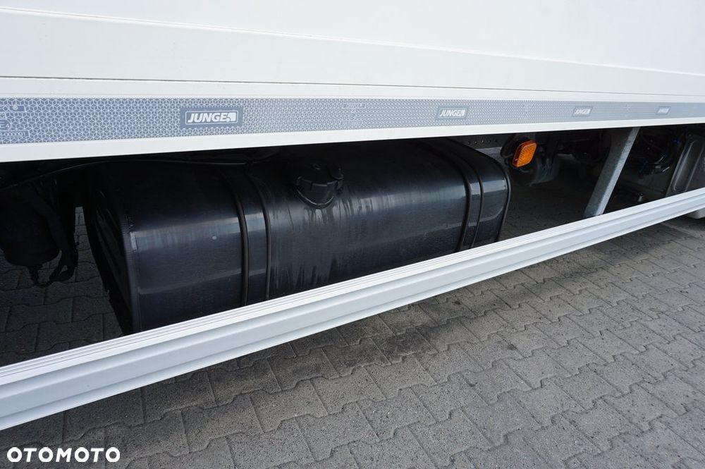 MAN TGL 12.250 4x2 BL WINDA 1500 KG NAVI * 404 000 KM * - 27