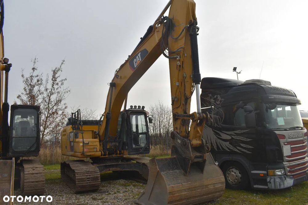 Caterpillar 326FL - 2