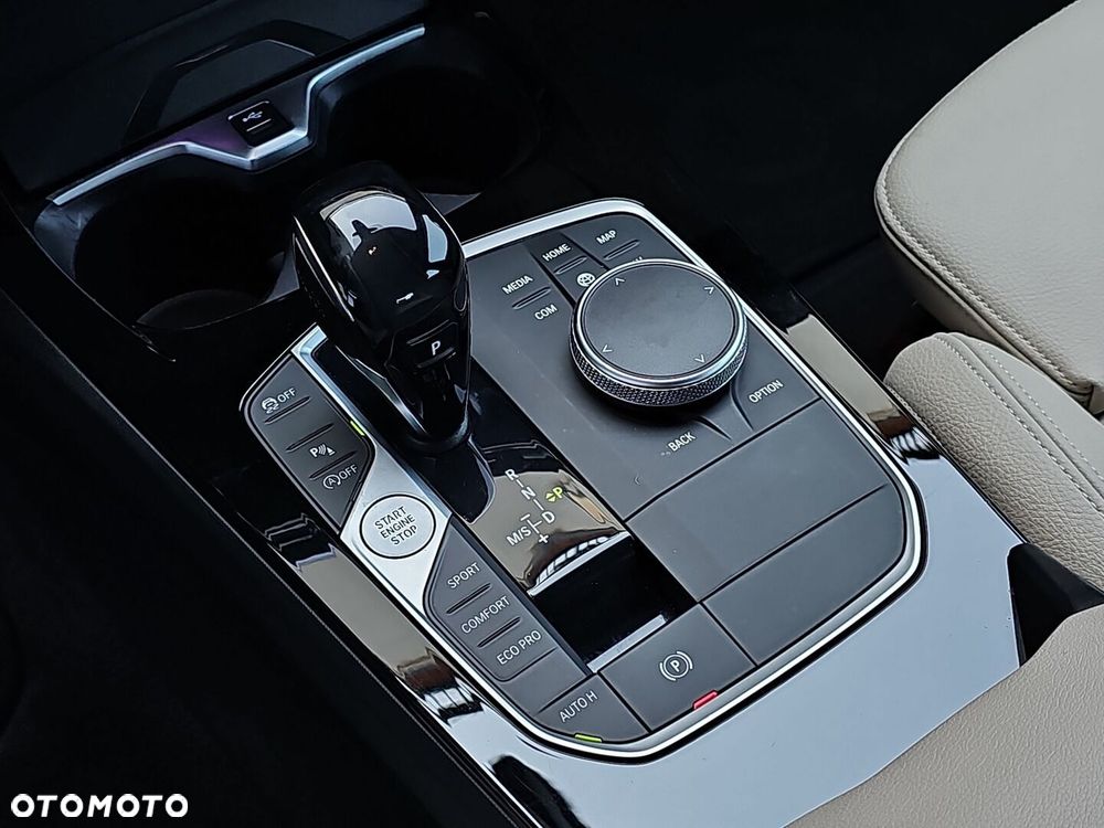 BMW Seria 2 218i M Sport - 19