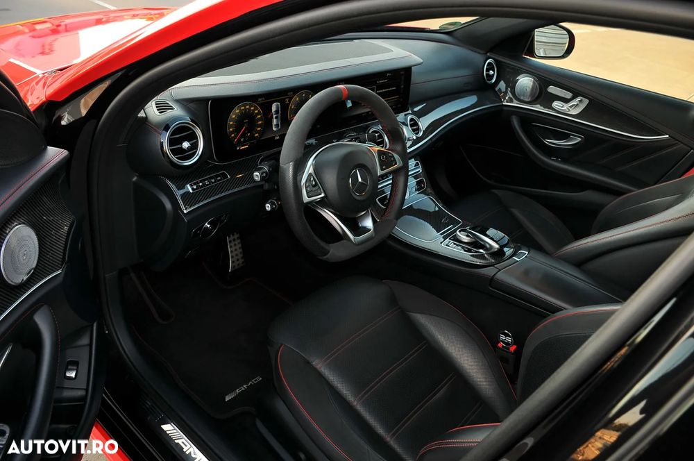 Mercedes-Benz E 43 AMG 4MATIC 9G-TRONIC - 26