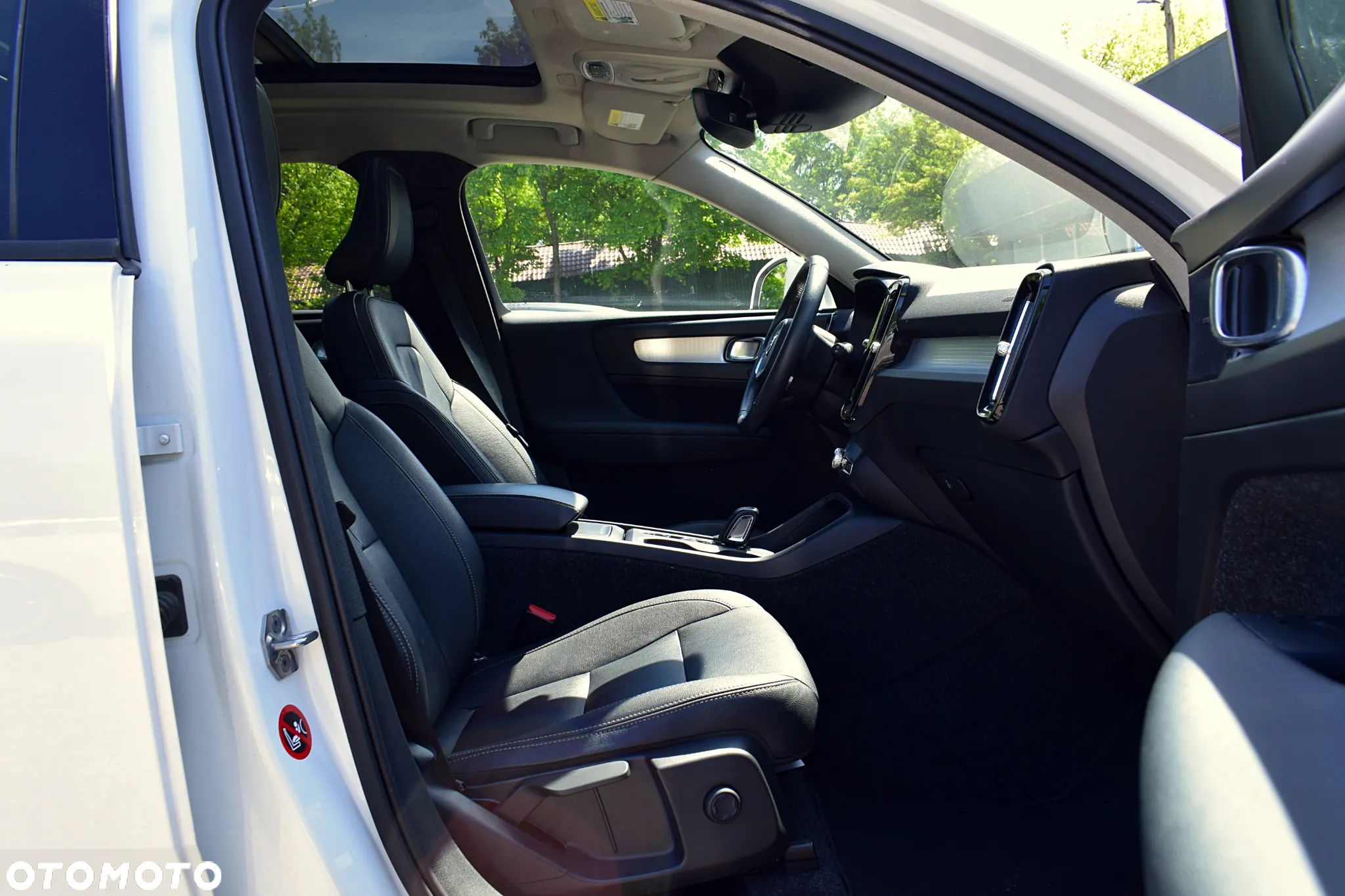 Volvo XC 40 T5 AWD Momentum Pro - 8