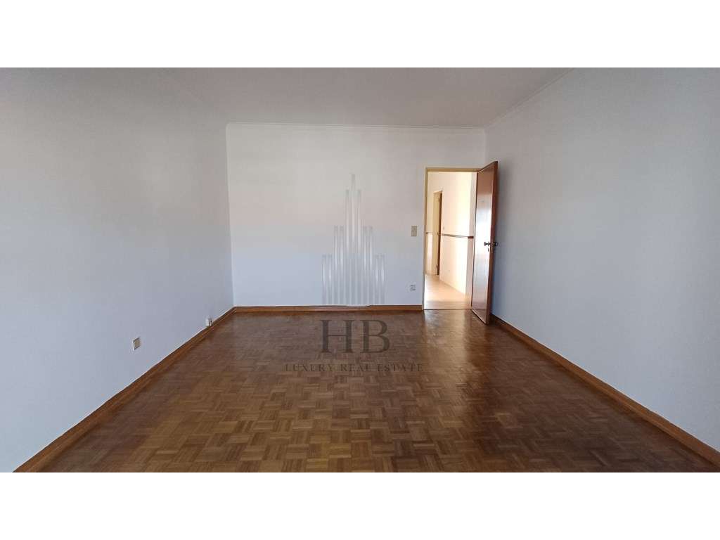 Apartamento T2 | São Carlos | Mem Martins - Grande imagem: 2/20