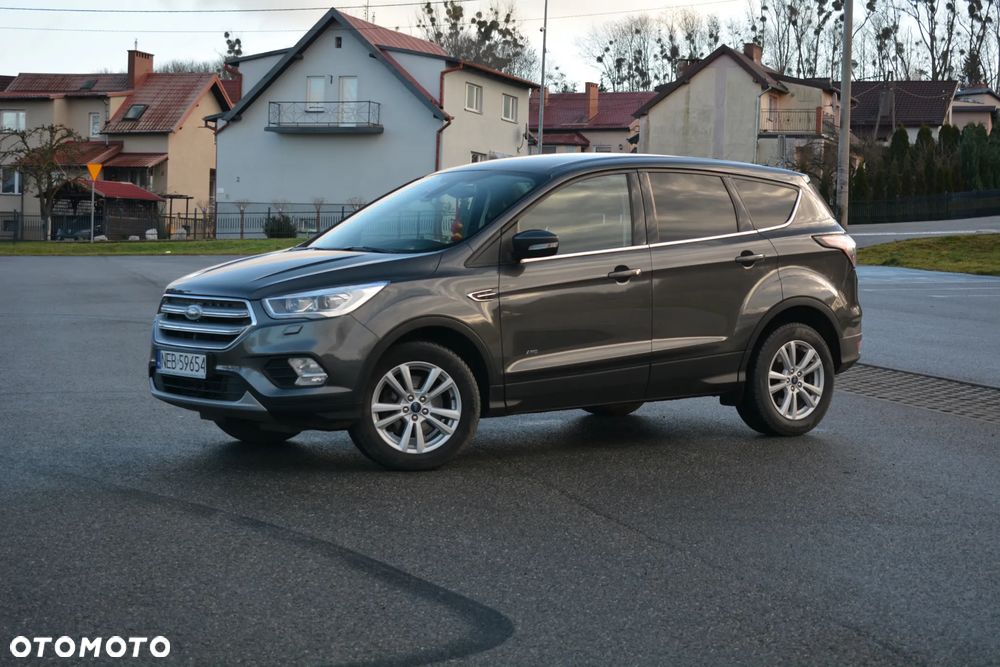 Ford Kuga - 22