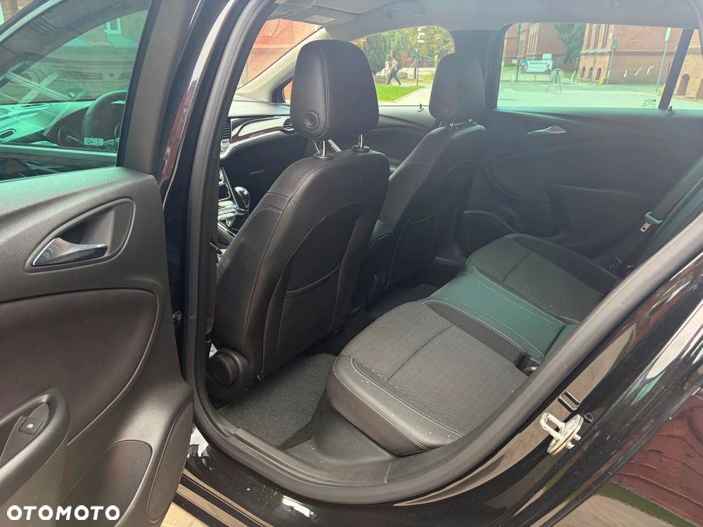 Opel Astra 1.6 CDTI Cosmo - 5