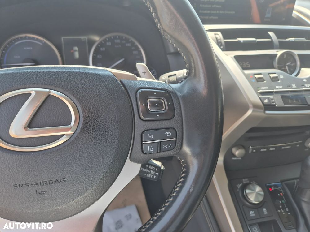 Lexus Seria NX 300h AWD Business Plus - 27
