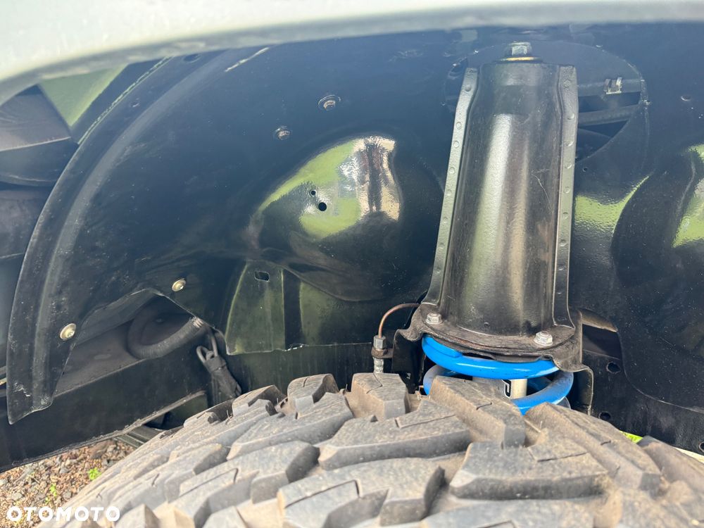 Land Rover Defender 2.5 TDI doublecab - 24